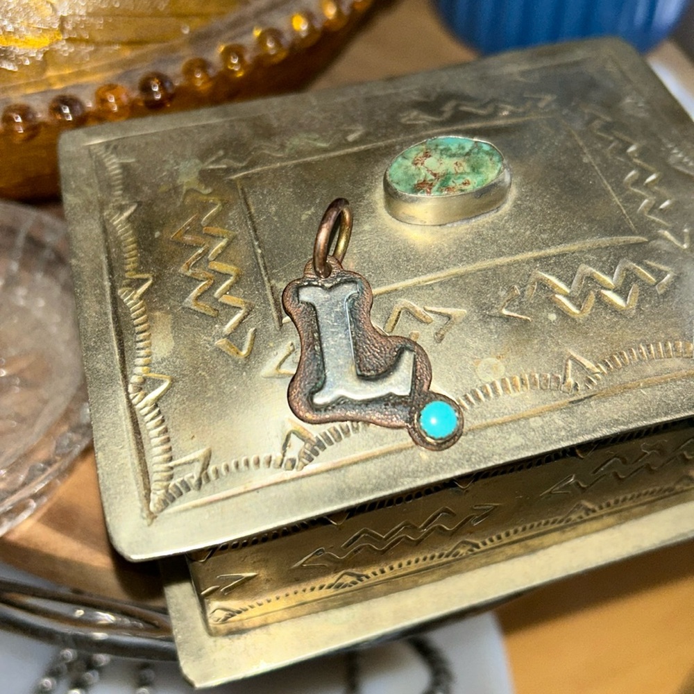 Western L pendant with turquoise